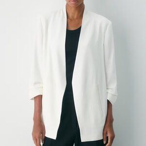 Size 0 - Aritzia Babaton - Power Blazer - Color Espace (Ivory/White)
